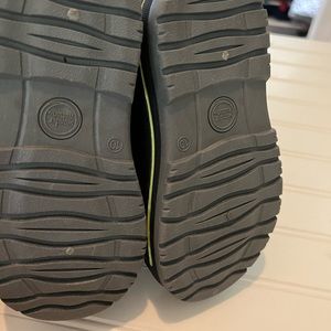 Toddler snow boots size 10